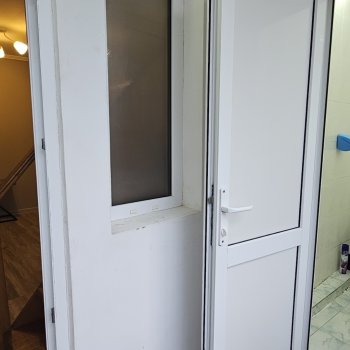 Трехкомнатный дом на берегу